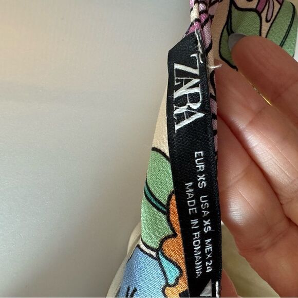 Zara Floral Halter Crop Top. Size Extra Small - Picture 8 of 8